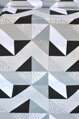 Geometria šedo-čierna - šírka 220cm - bavlnené plátno