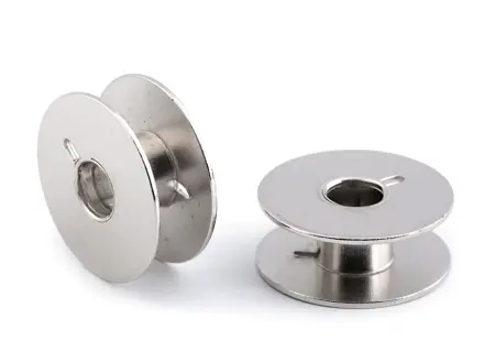 Kovová cievka k šijaciemu stroju Veritas