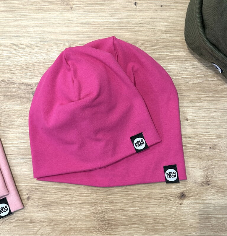 Čiapka úplet Cyklaménová