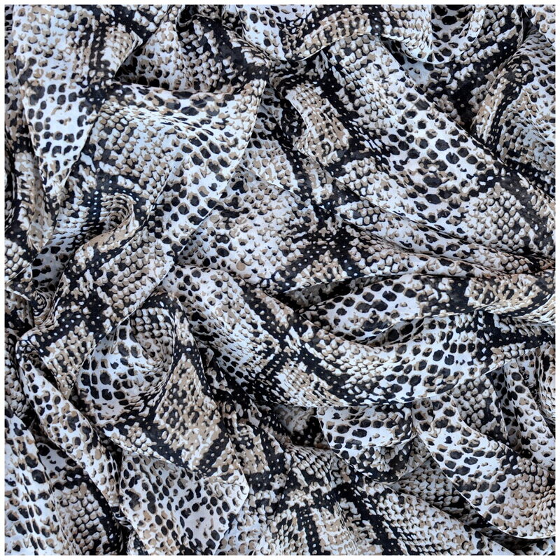 Šifón hadí vzor 80cm II.TRIEDA